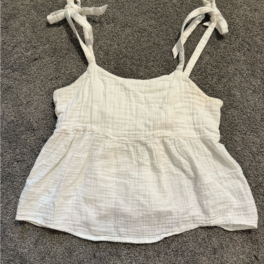 Old Navy; WOMENS Medium; Cream Smocked Tie Front Camisole Tank